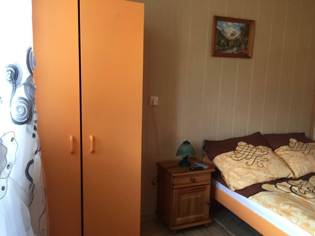 Apartament Pokoje U Eli Brzegi  Zewnętrze zdjęcie