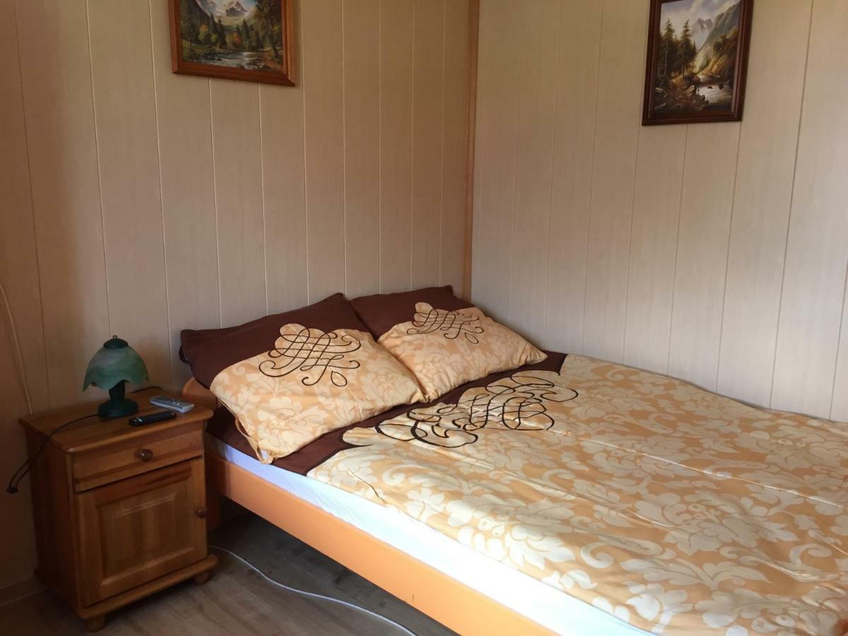Apartament Pokoje U Eli Brzegi  Zewnętrze zdjęcie